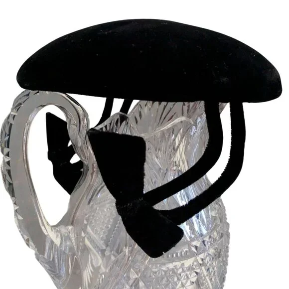 Vintage Black Velvet Hat With Bows Betmar For Frederick & Nelson Seattle - Picture 1 of 11